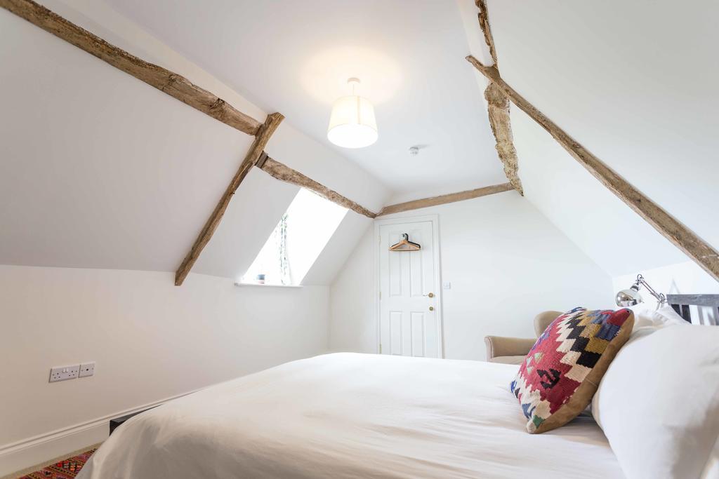 The Holford Arms Bed & Breakfast Tetbury Exterior photo