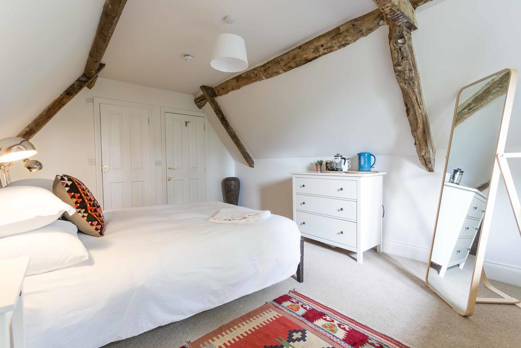 The Holford Arms Bed & Breakfast Tetbury Exterior photo